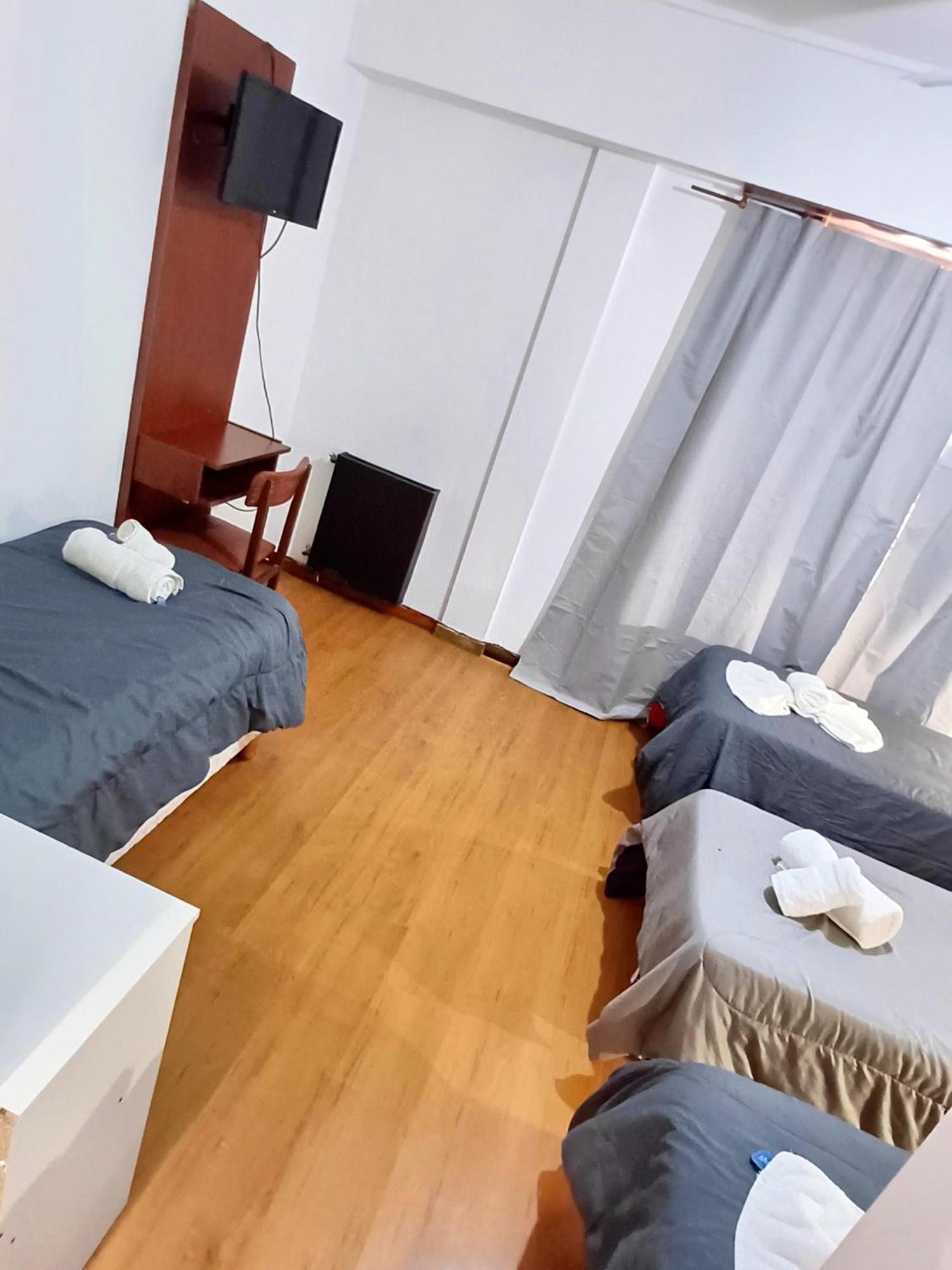 Cosmos Hotel 3*
